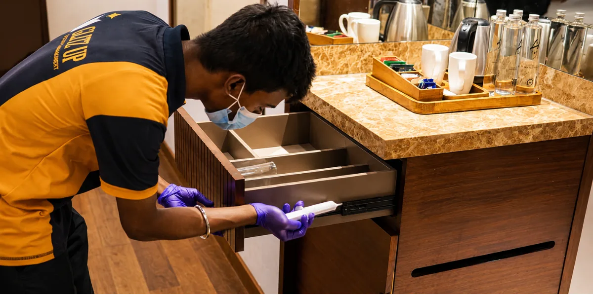 Deep cleaning & housekeeping by GlitzUp